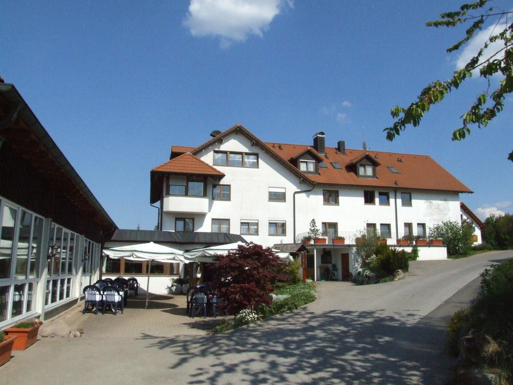 Landhotel Wiesenhof Heroldstatt Exterior photo
